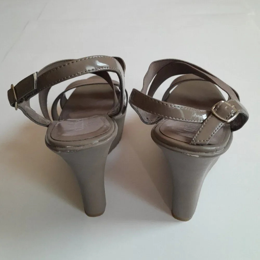 Charles by Charles David Brown Stretch Wedge Sandals Size10